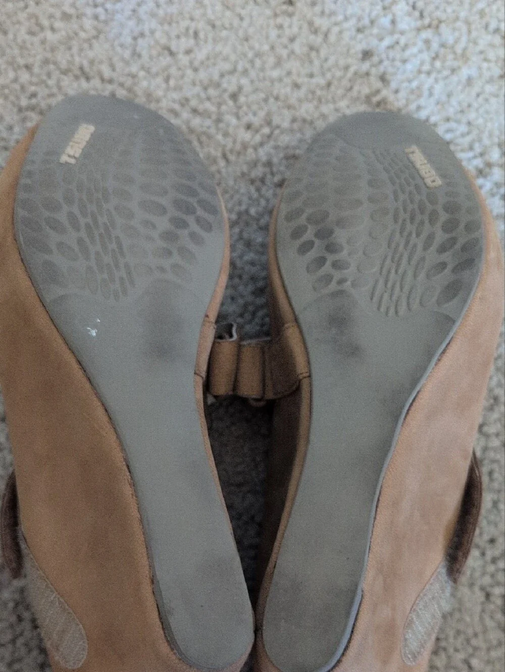 Tsubo Tan Crossover Strap Platform Mary Janes